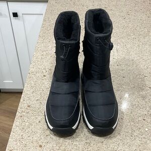 Women’s  Black Winter Snow Boots